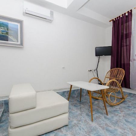 Apartment And Rooms Ivan Makarska Exterior foto